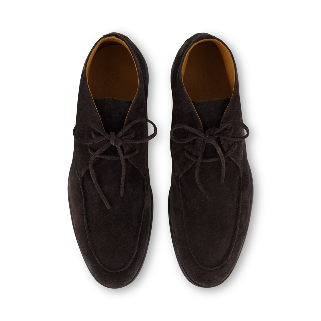 THEODOR Schoko Velours Desert Boots mit schwarzer Sohle - klassischer Herrenschuh